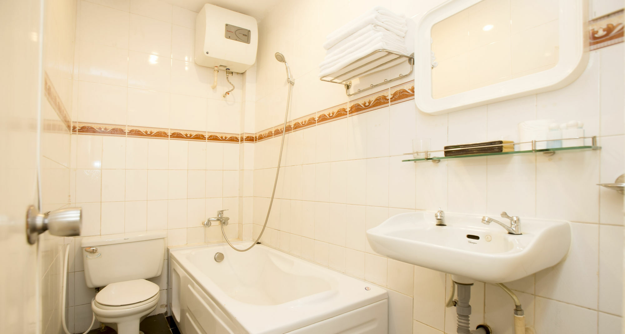 Saigon Crystal Hotel Bandar Ho Chi Minh Luaran gambar